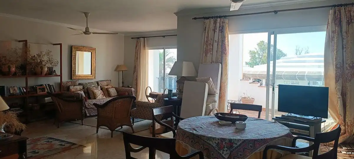 Comedor de Ático en venta en Marbella con Aire acondicionado, Calefacción y Terraza