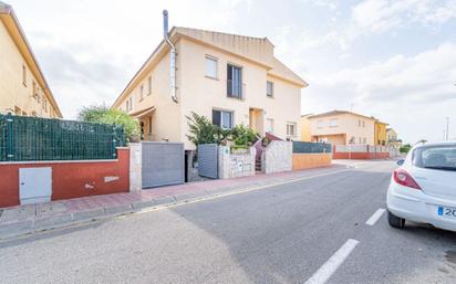 Vista exterior de Casa o xalet en venda en Castelló d'Empúries amb Aire condicionat