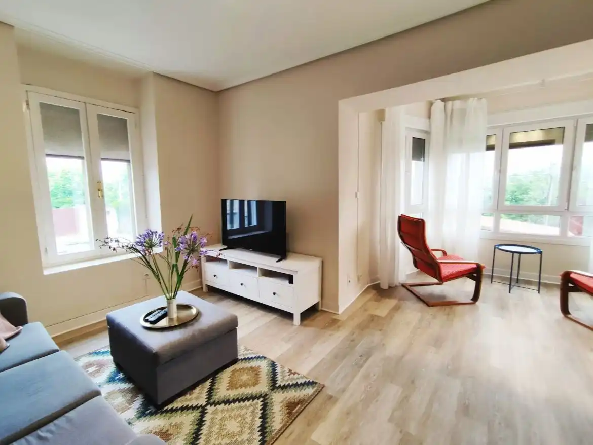 Living room of Flat for rent in Barrika  with Air Conditioner, Heating and Parquet flooring