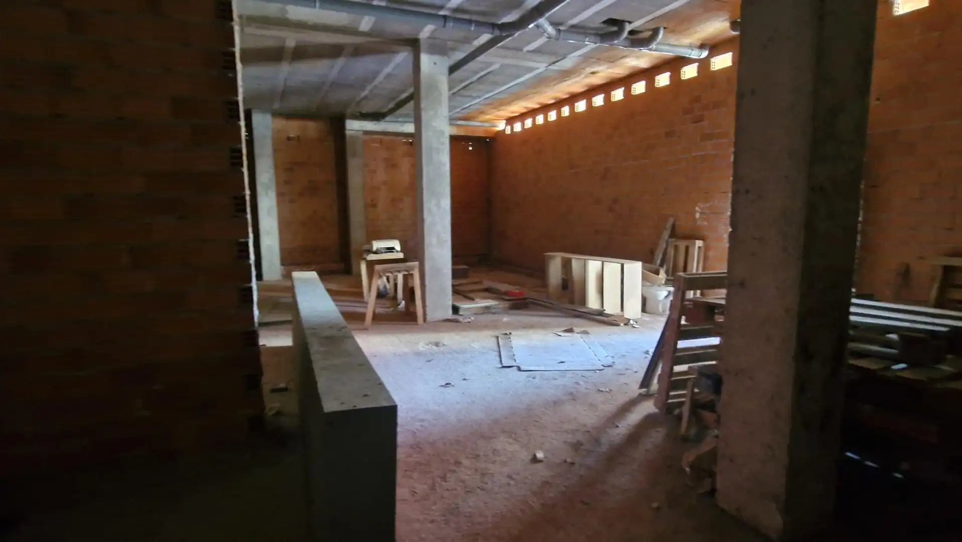 Office for sale in Brión