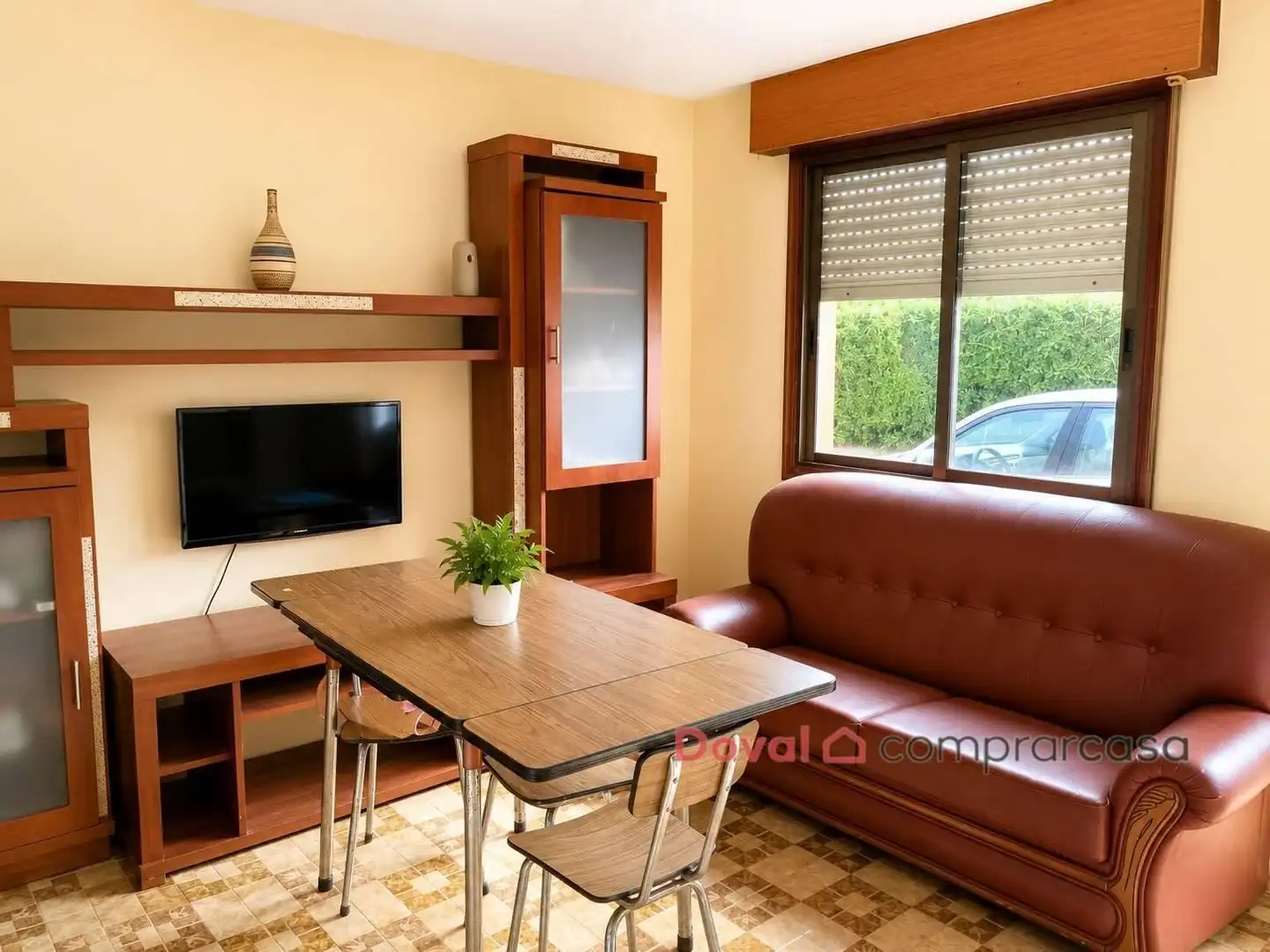 Sala d'estar de Casa o xalet en venda en O Porriño   amb Jardí privat, Traster i Balcó