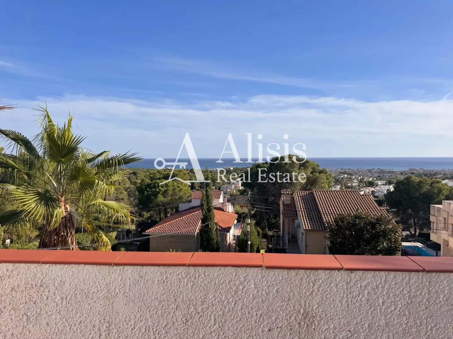Vista exterior de Casa o chalet en venta en Cunit Residencial