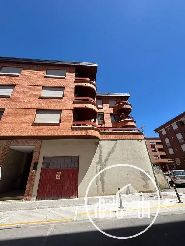 Appartamento in vendita a Medina de Pomar