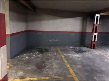 Einzelparkplatz zum Verkauf in Carrer de Lladró i Mallí 8