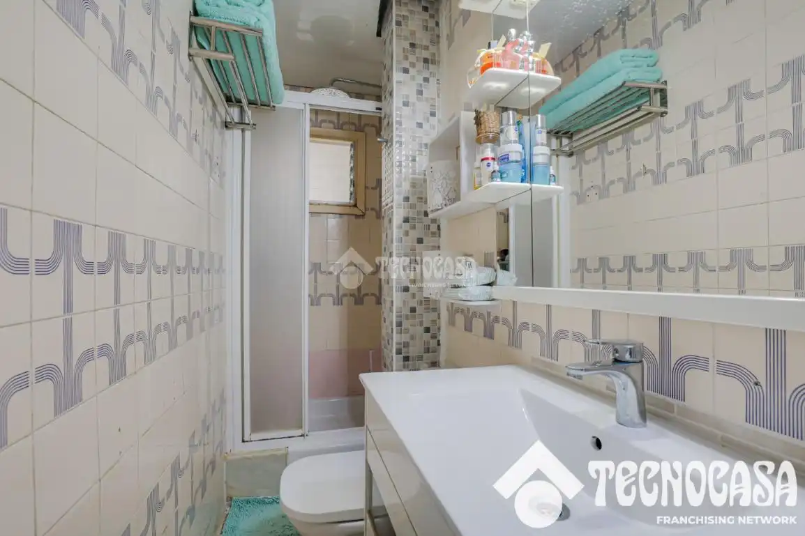 Bathroom of Flat for sale in Viladecans  with Balcony