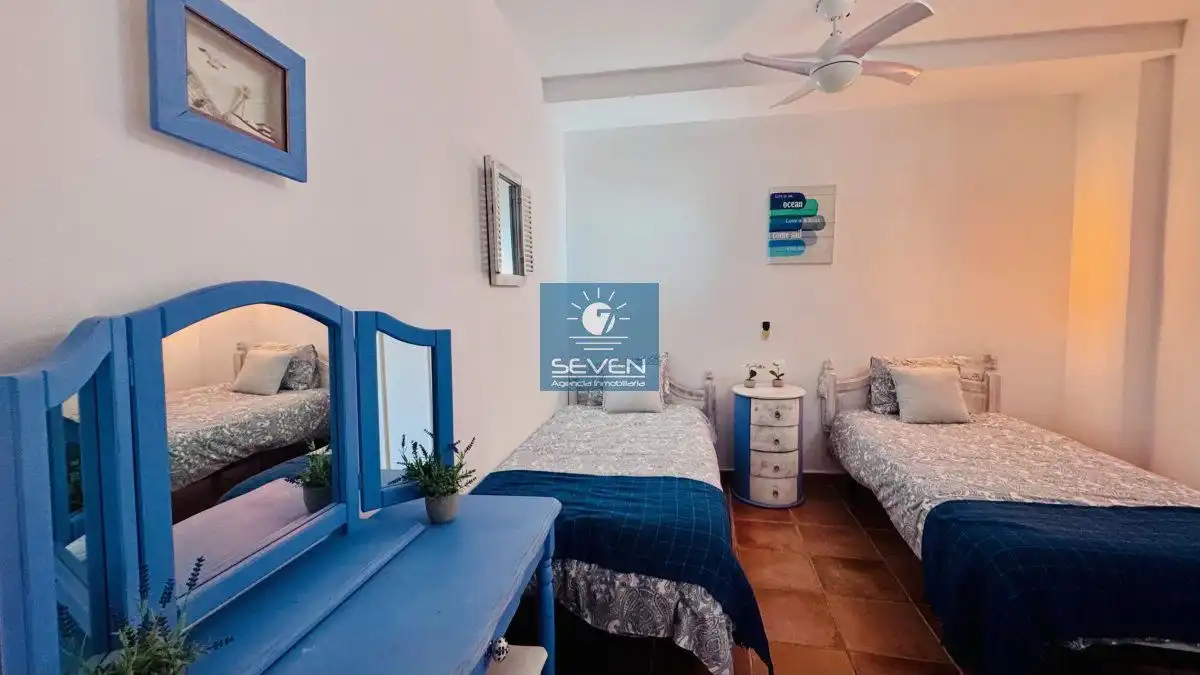 Habitación de Casa o chalet en venta en Almuñécar con Terraza, Trastero y Piscina