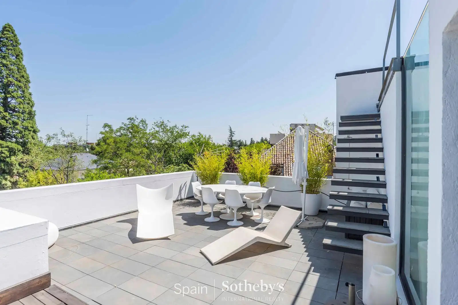 Terrassa de Casa o xalet en venda en Madrid amb Aire condicionat, Jardí privat i Terrassa