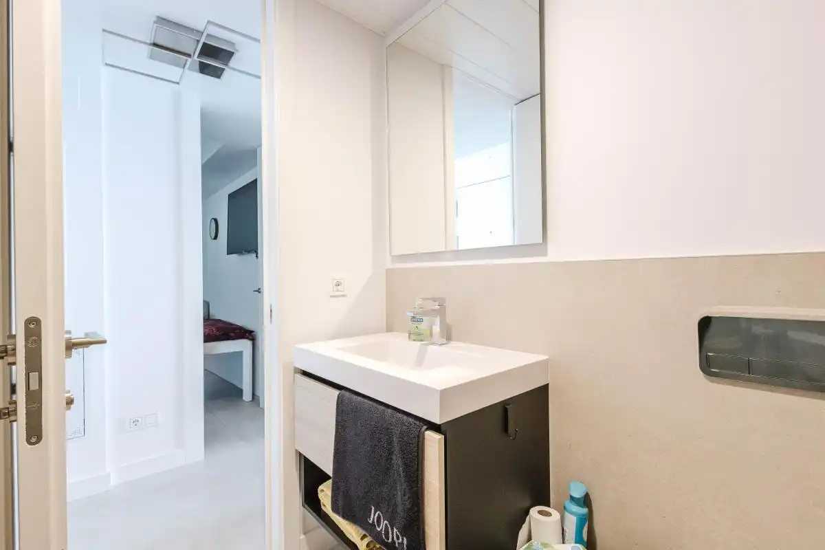 Badezimmer von Erdgeschoss zum Verkauf in Fuengirola mit Heizung, Terrasse und Abstellraum
