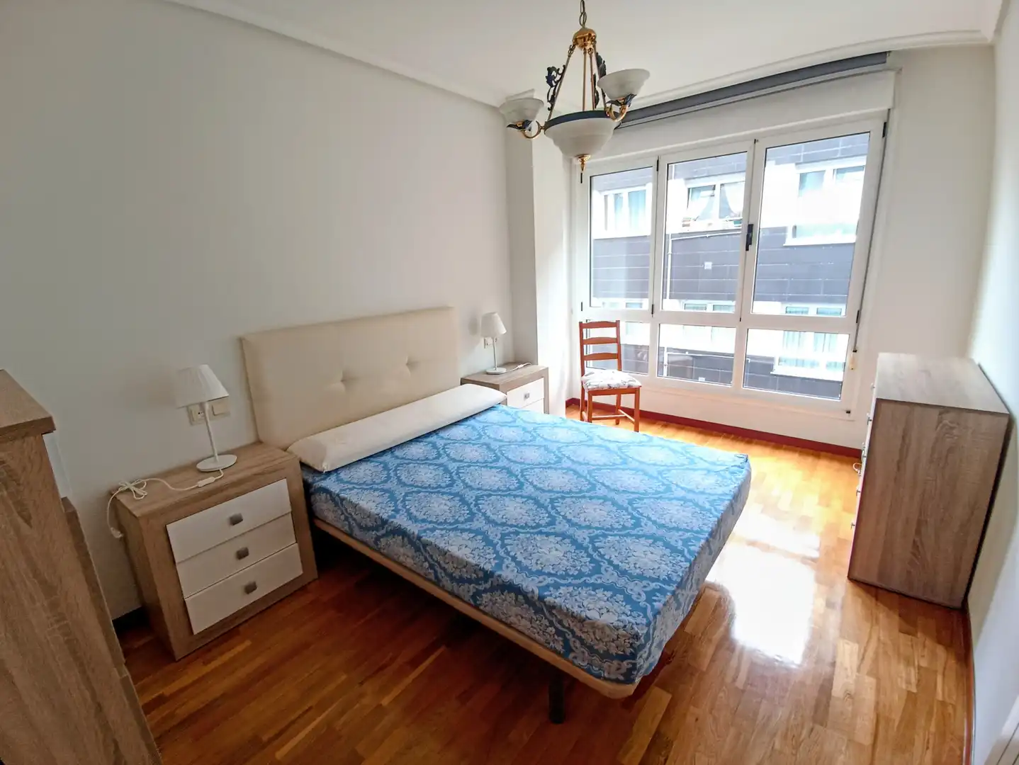 Habitación de Piso de alquiler en Gijón  con Calefacción, Amueblado y Horno