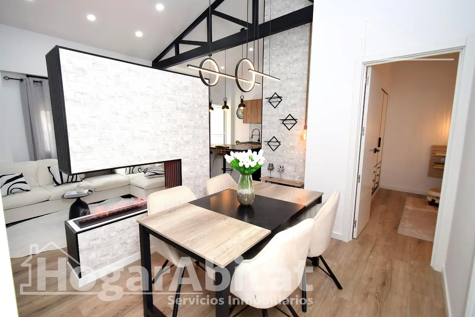 Dining room of Attic for sale in Picassent  with Parquet flooring, Terrace and Furnished
