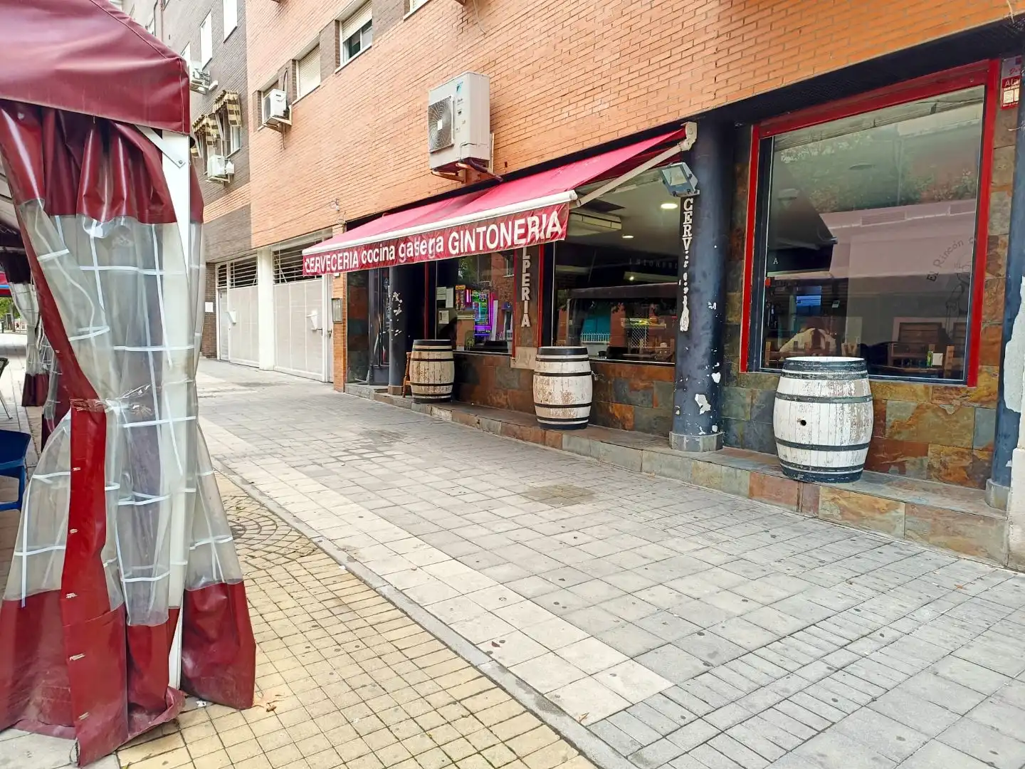 Vista exterior de Local en venta en Getafe con Aire acondicionado y Calefacción