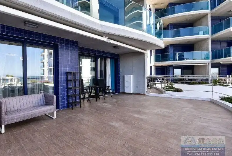 Terraza de Apartamento en venta en Torrevieja con Aire acondicionado, Terraza y Piscina