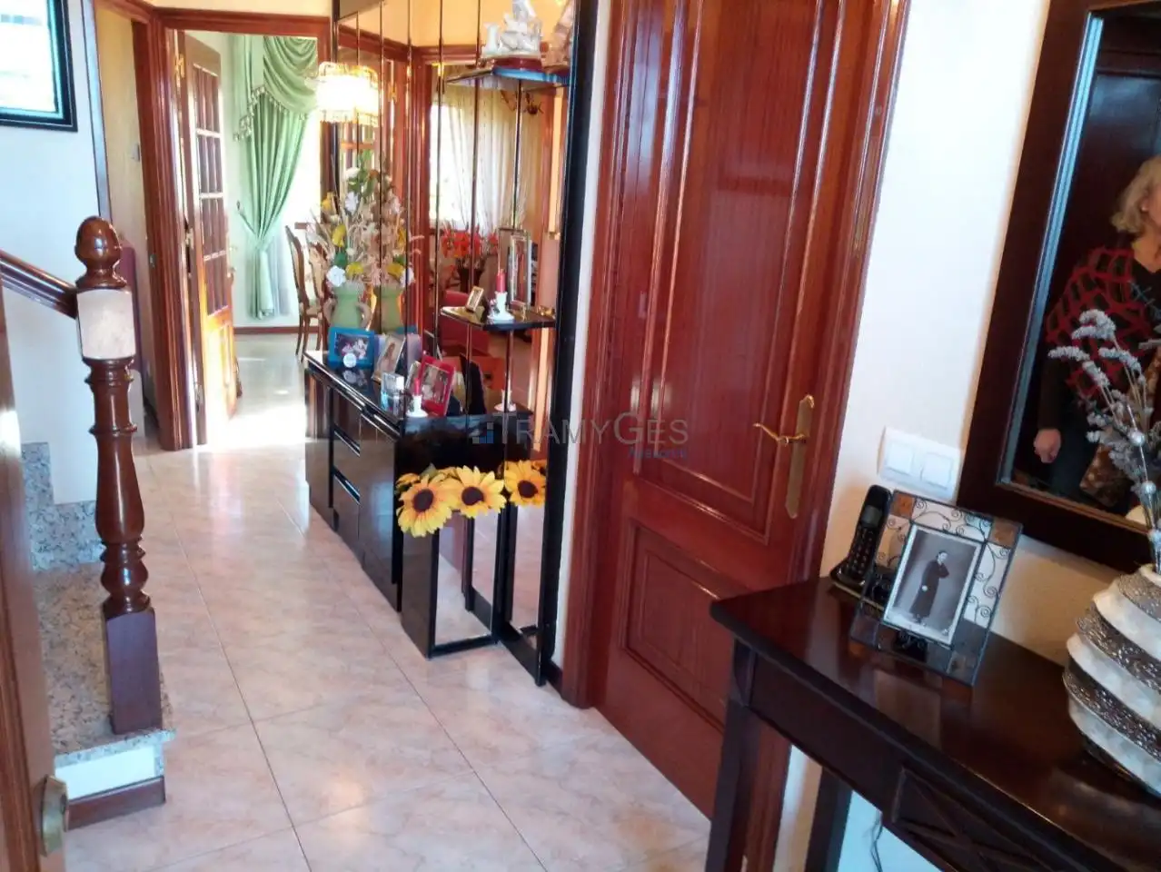 Casa adosada en venta en Vigo  con Calefacción, Jardín privado y Parquet