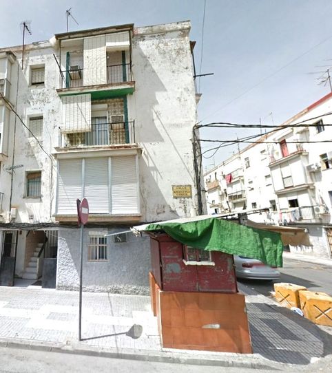 Foto 2 de Piso en venta en Amantina Cobos, Barrio Alto, San Juan de Aznalfarache