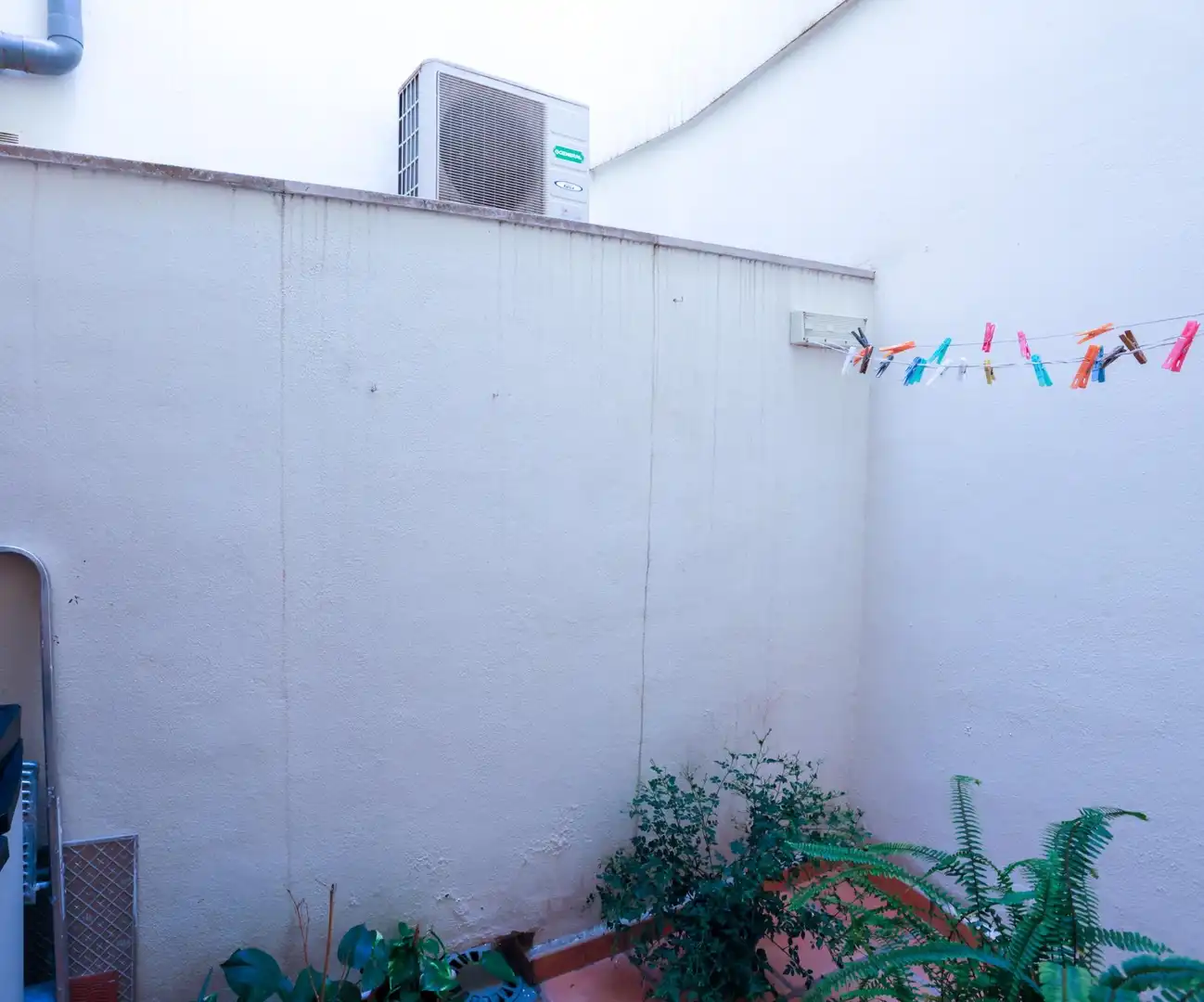 Vista exterior de Planta baja en venta en Málaga con Aire acondicionado, Calefacción y Alarma