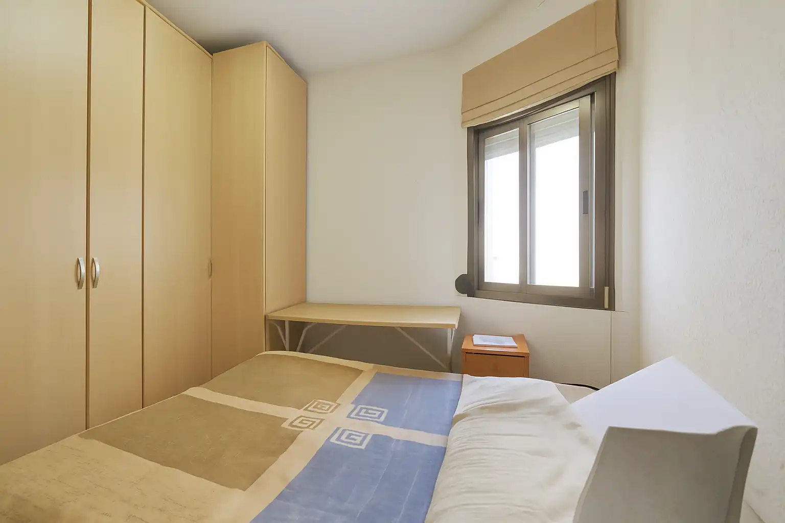 Dormitori de Pis en venda en L'Hospitalet de Llobregat amb Aire condicionat