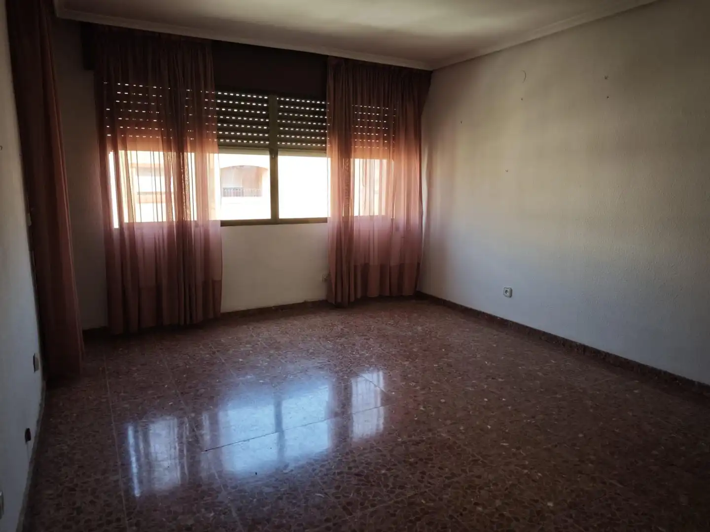 Sala de estar de Piso en venta en Badajoz con Terraza y Balcón