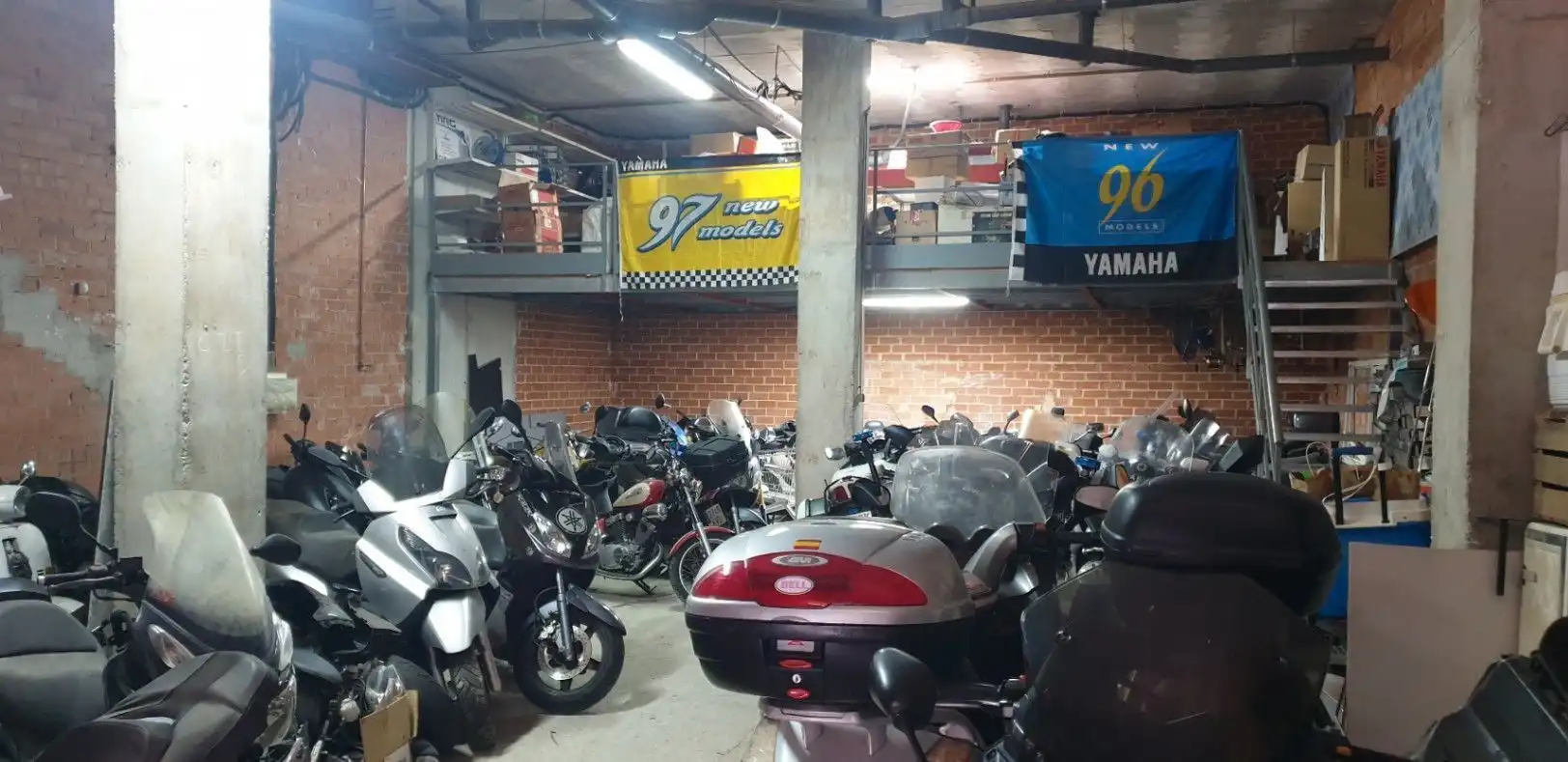 Aparcament de Local en venda en Gandia