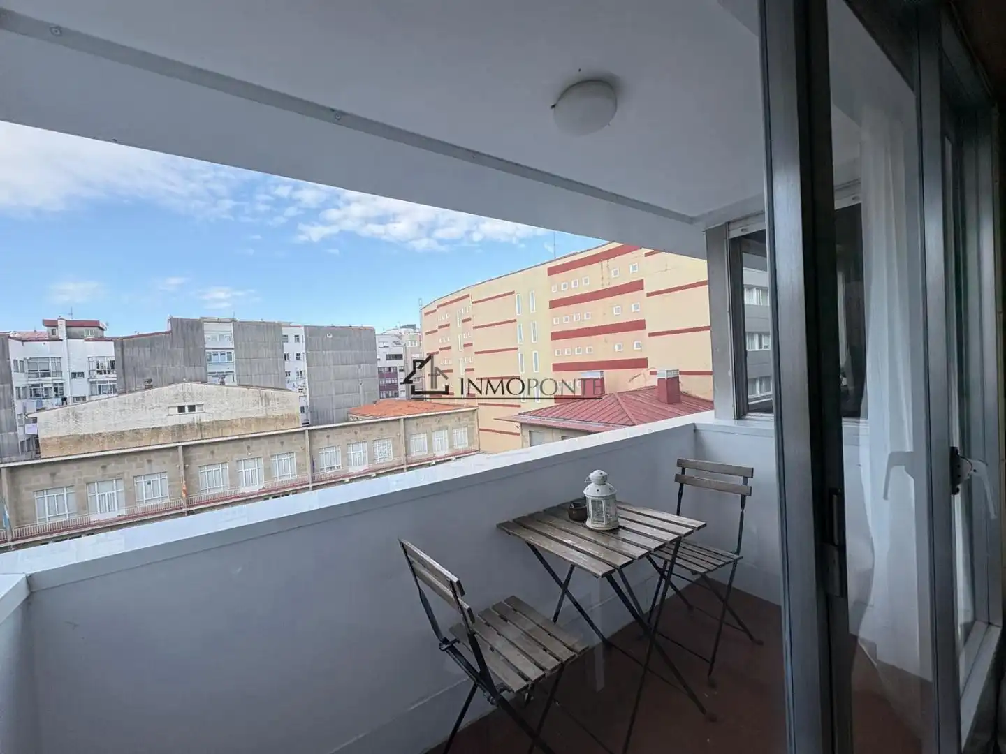 Balcony of Flat for rent in Pontevedra Capital   with Heating, Terrace and Furnished