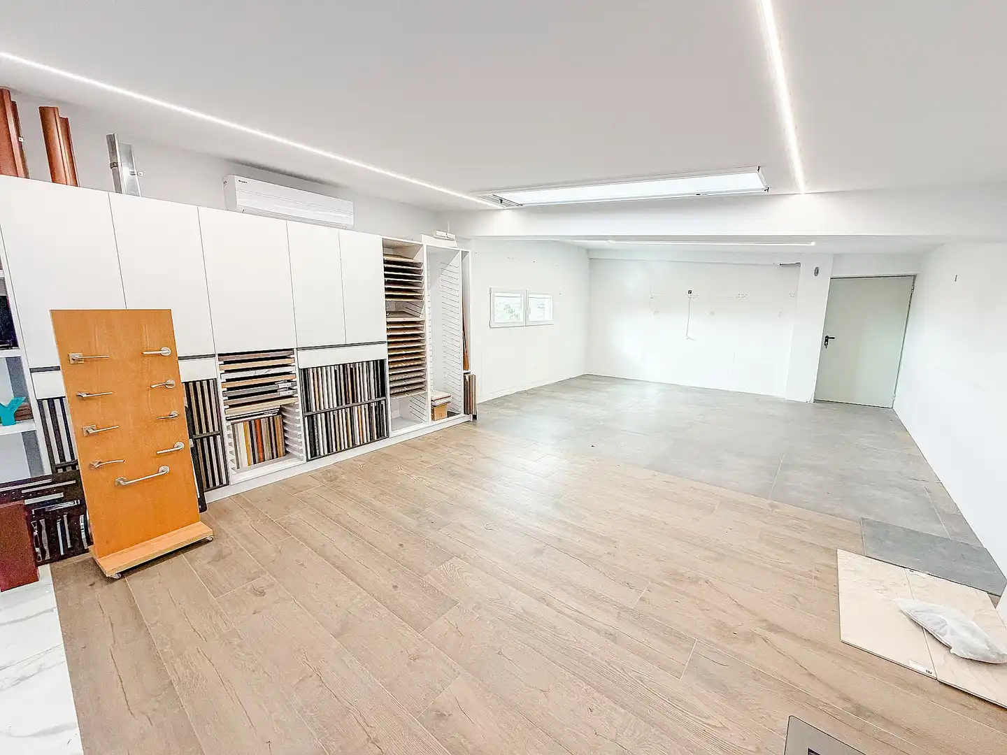 Nave industrial en venta en Villena con Calefacción y Alarma