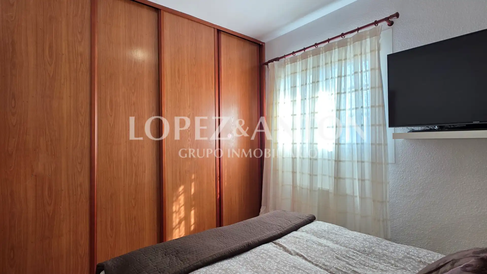 Habitación de Casa o chalet en venta en L'Eliana con Calefacción, Jardín privado y Parquet