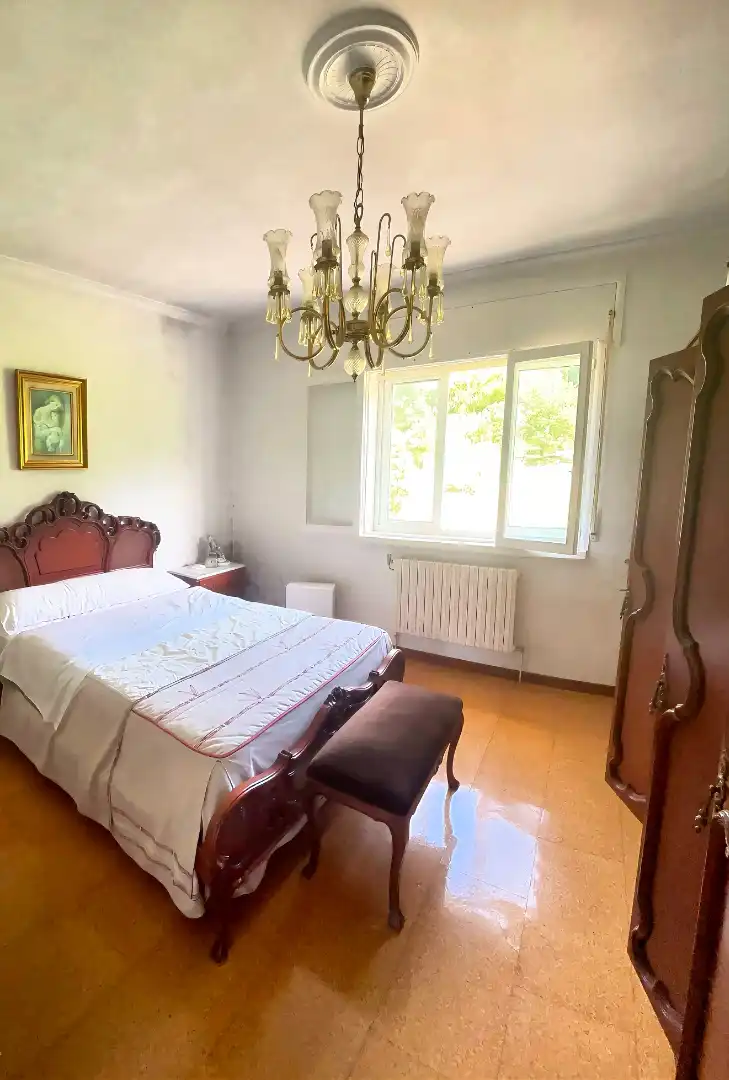 Habitación de Casa o chalet en venta en Burela con Calefacción, Jardín privado y Trastero