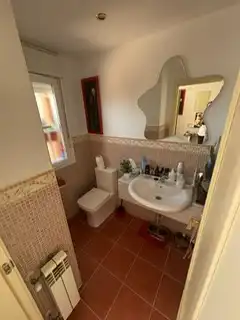 Bany de Casa adosada en venda en Valdemoro amb Aire condicionat i Piscina