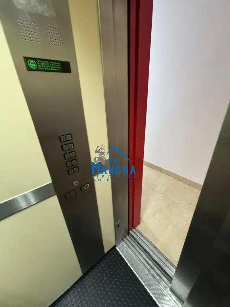 Parking de Ático en venta en Albacete con Aire acondicionado, Calefacción y Terraza