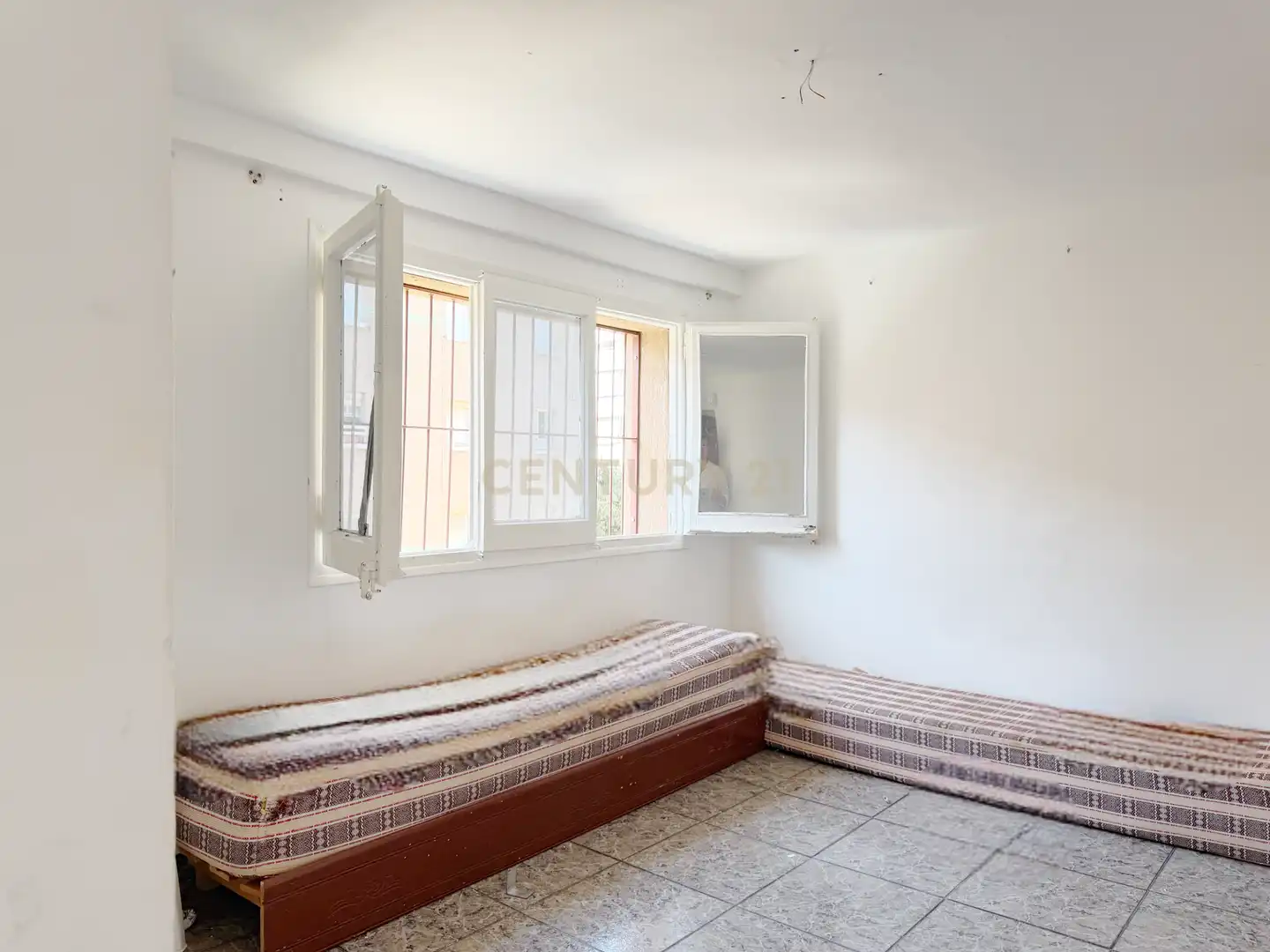 Bedroom of Apartments for sale in Mataró