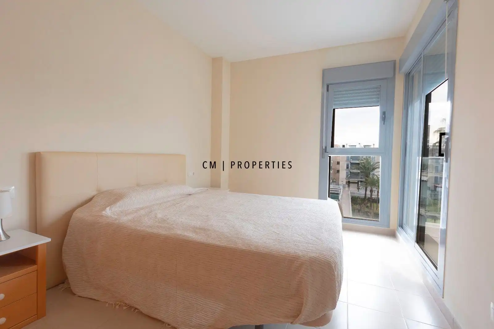 Attic for rent in Costa Brava, Almenara