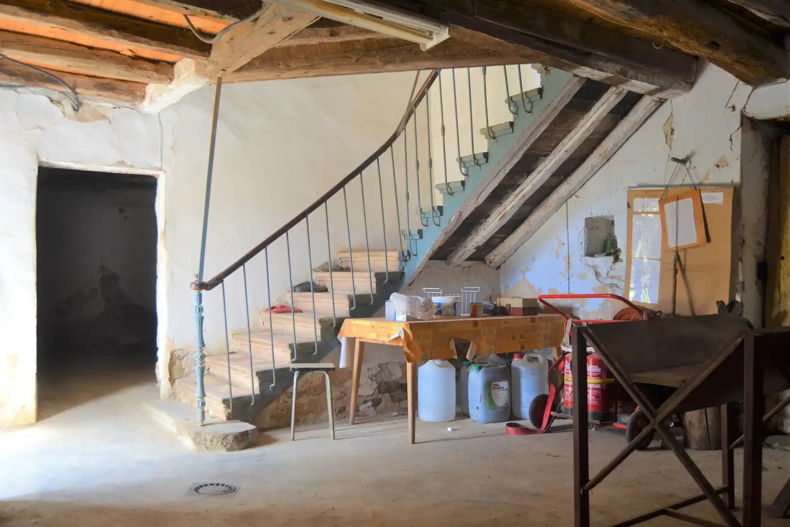 Country homes for sale in Sabiñánigo  with Private garden