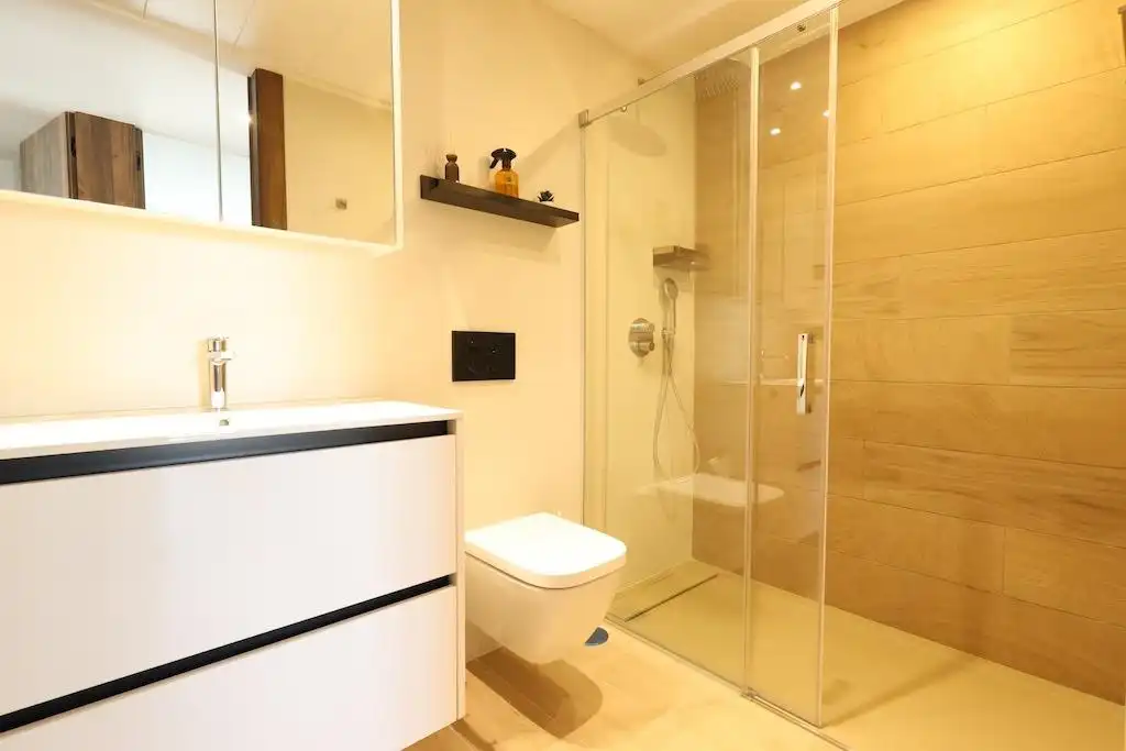 Baño de Ático en venta en Algorfa con Aire acondicionado, Terraza y Piscina