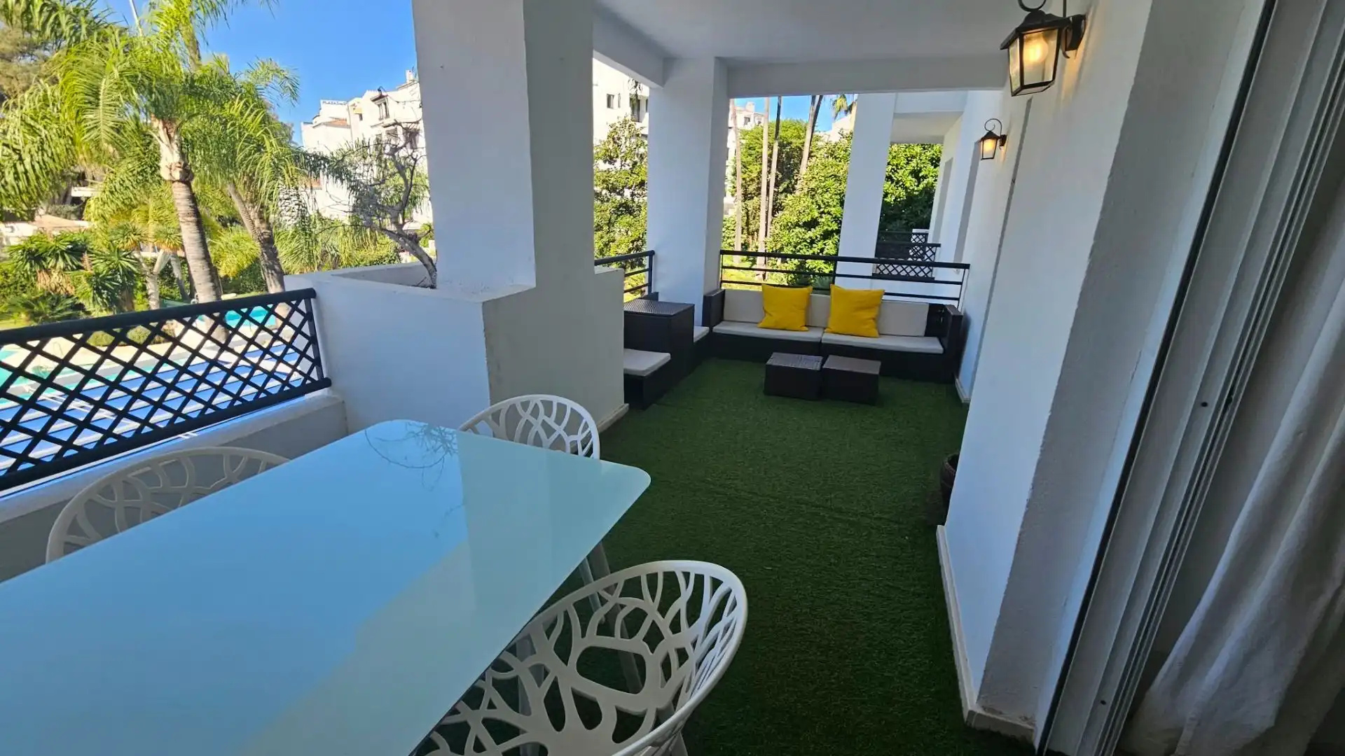 Terrasse von Wohnungen zur Miete in Marbella mit Klimaanlage, Terrasse und Möbliert