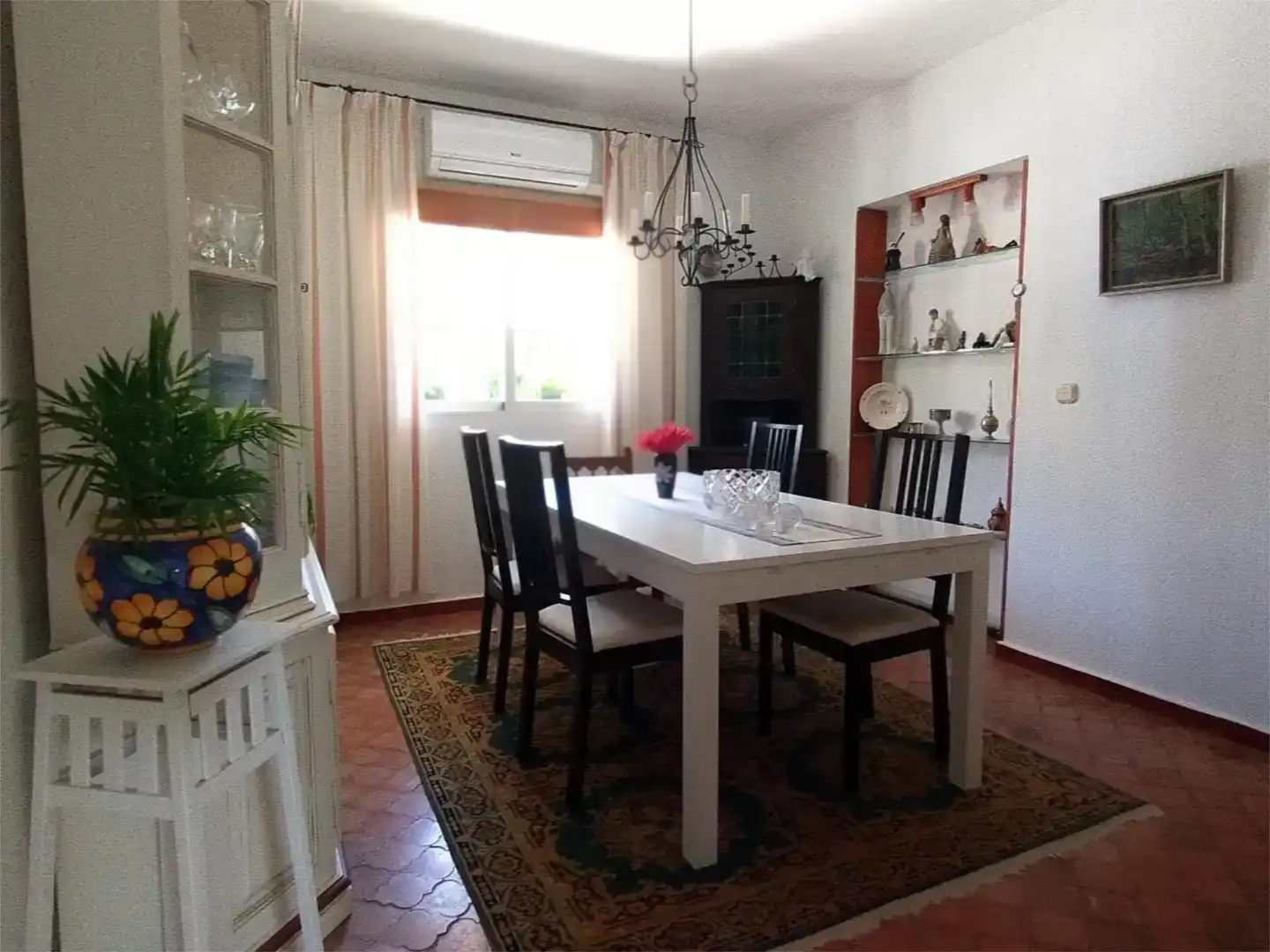 Menjador de Casa o xalet en venda en Marbella amb Aire condicionat, Piscina i Balcó