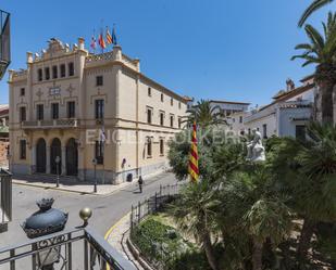 Vista exterior de Apartament de lloguer en Sitges amb Aire condicionat, Terrassa i Balcó