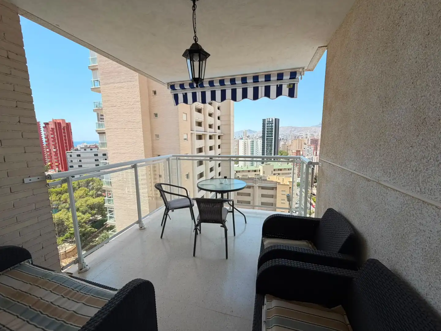 Apartament amb terrassa en venda a Calle Pekin, imagen 4