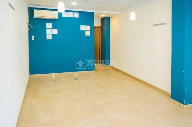 Local comercial en Alquiler en Morvedre