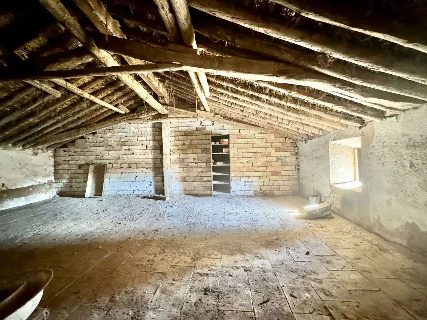 Casa adosada en venta en Pozorrubielos de la Mancha con Calefacción, Trastero y Amueblado