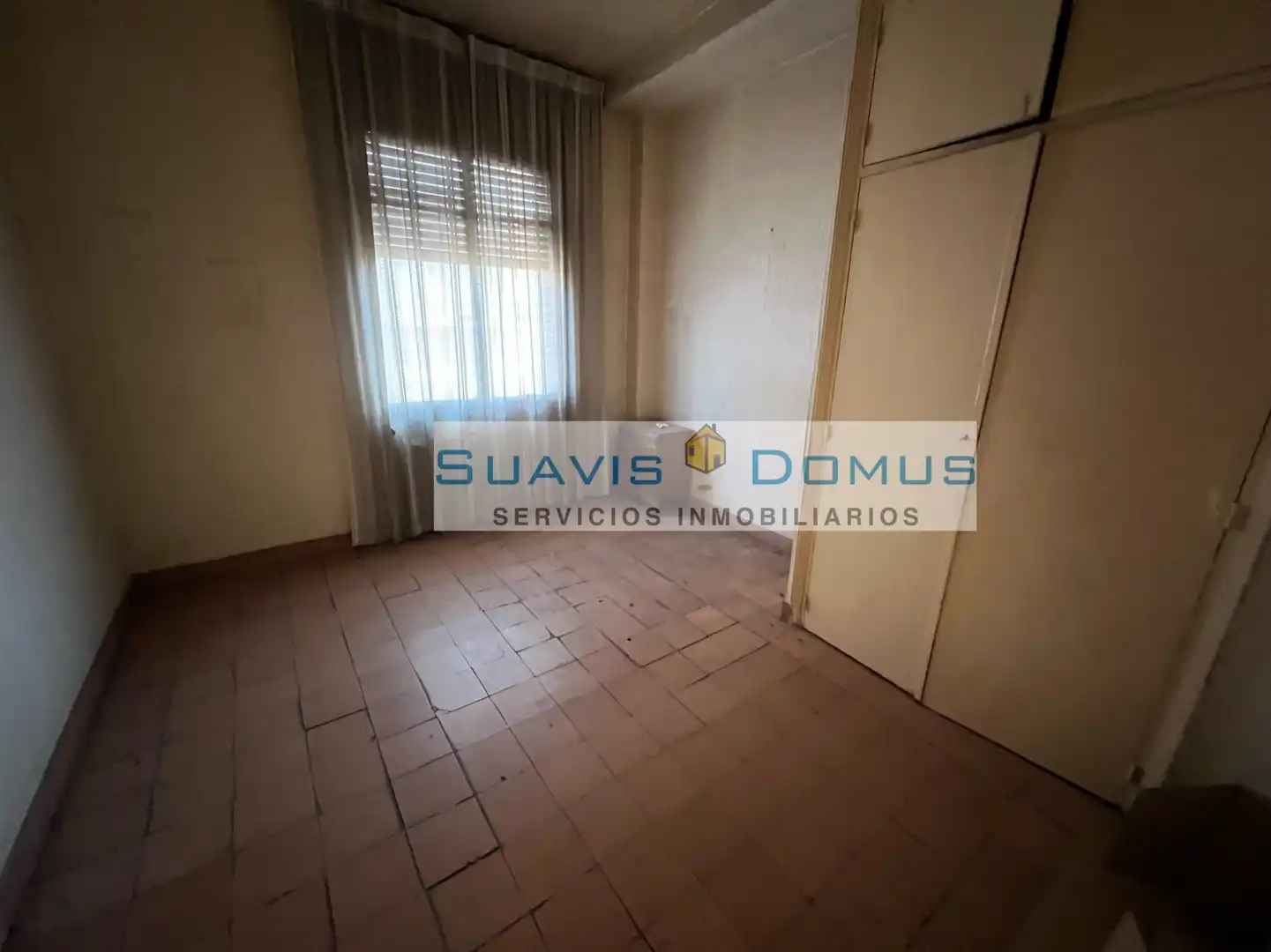 Habitación de Edificio en venta en Benavente