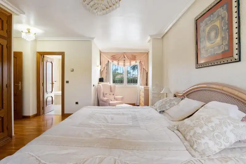 Chalet con terraza en venta en Avenida Miguel de Unamuno 17, imagen 30