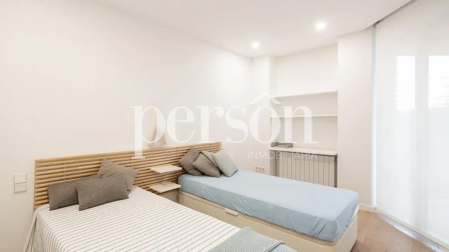 Habitación de Piso de alquiler en Valencia con Aire acondicionado, Terraza y Amueblado