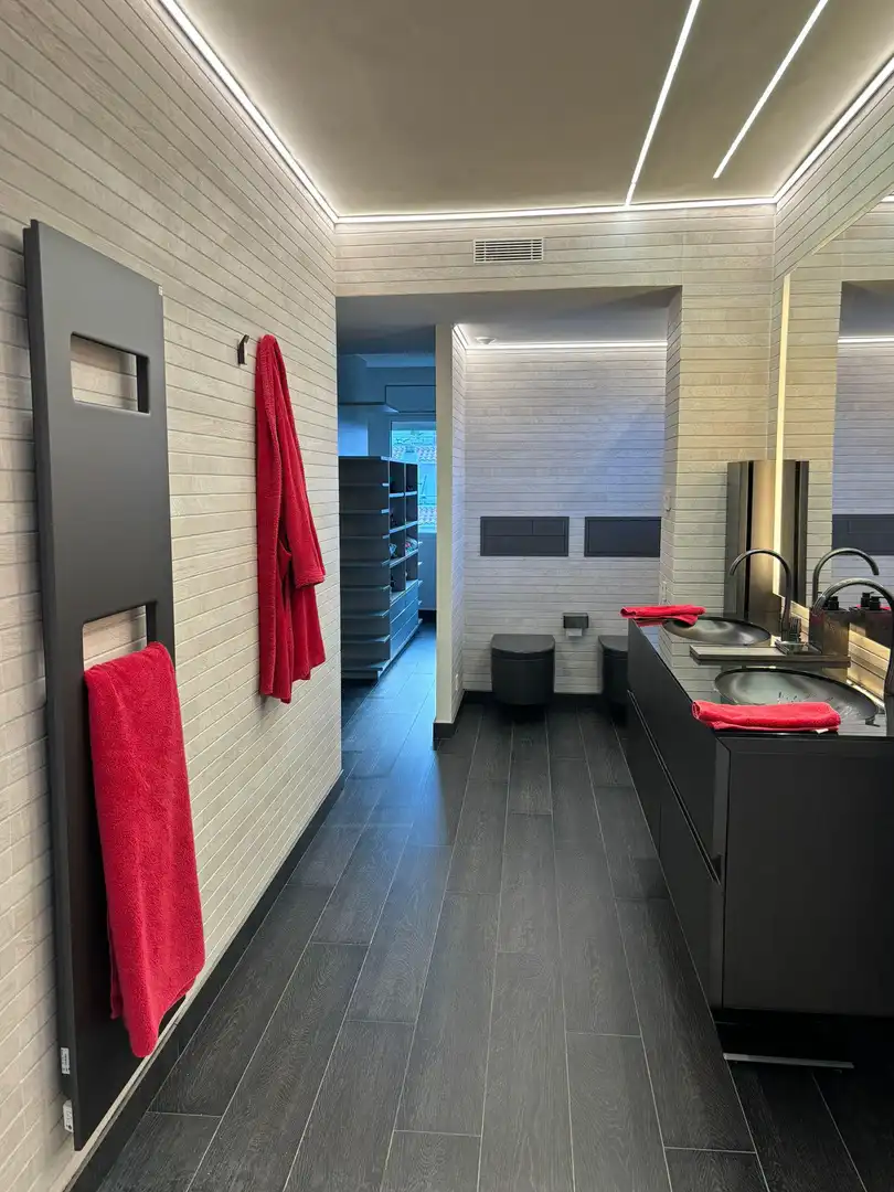 Bathroom of Flat for sale in Sitges  with Air Conditioner, Heating and Private garden