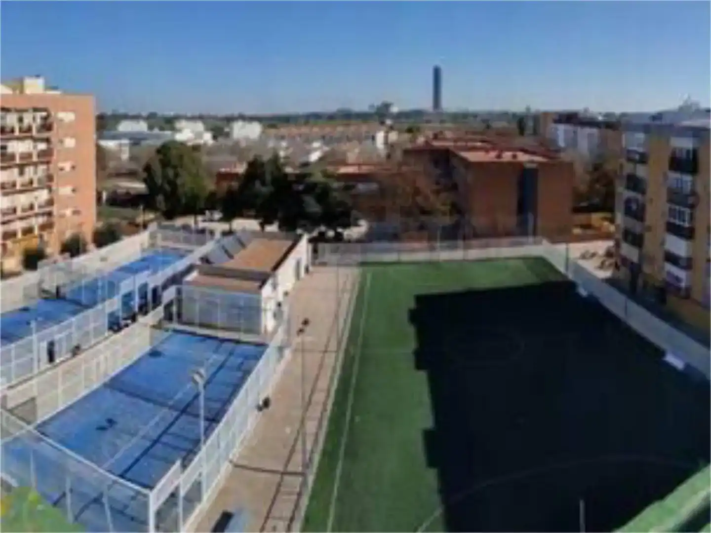 Vista exterior de Pis en venda en Camas amb Aire condicionat, Parquet i Moblat