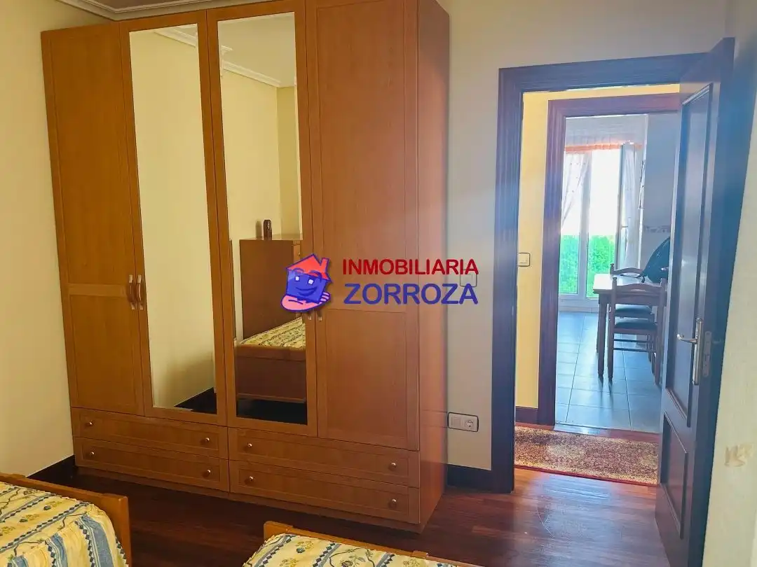 Piso en venta en Calle Los Caserios, Centro