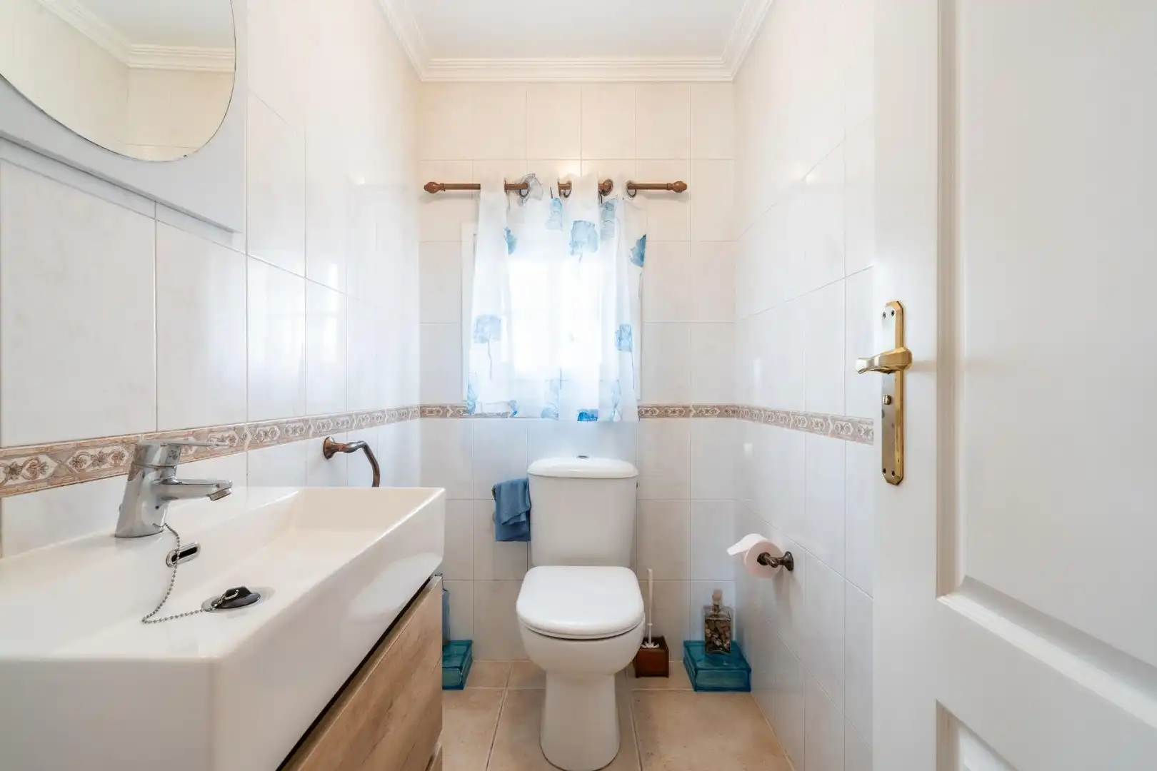 Baño de Casa adosada de alquiler en Granadilla de Abona con Jardín privado, Terraza y Balcón