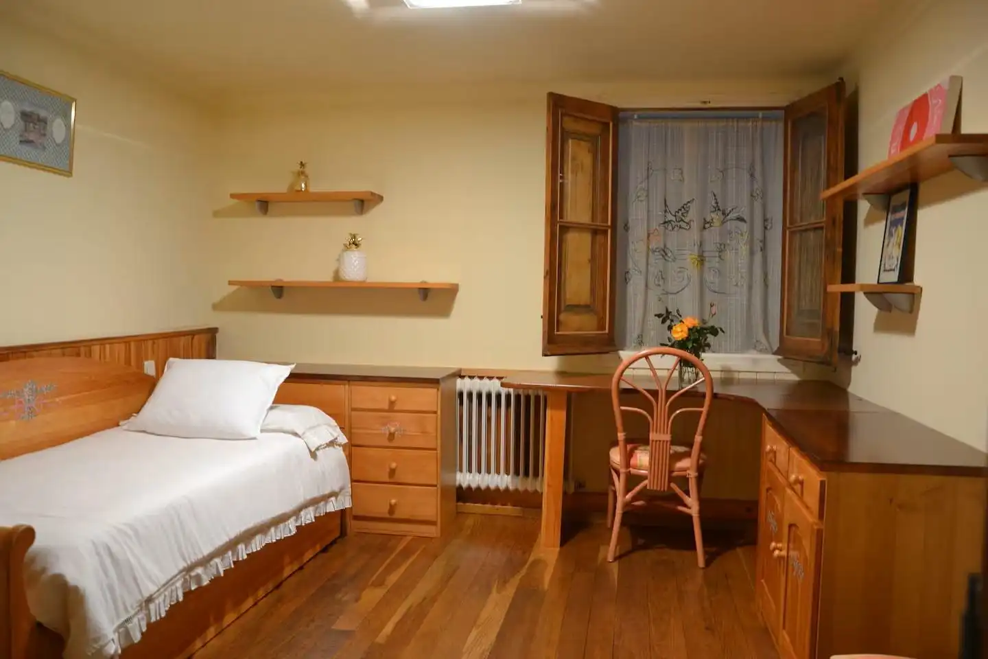 Bedroom of Commercial properties for sale in Peralada