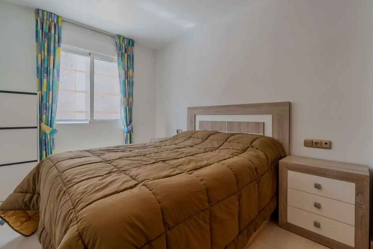 Dormitori de Apartament en venda en Torrevieja amb Aire condicionat, Terrassa i Traster