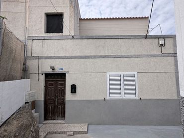 Semi-detached house for sale in Camino Frontón 107