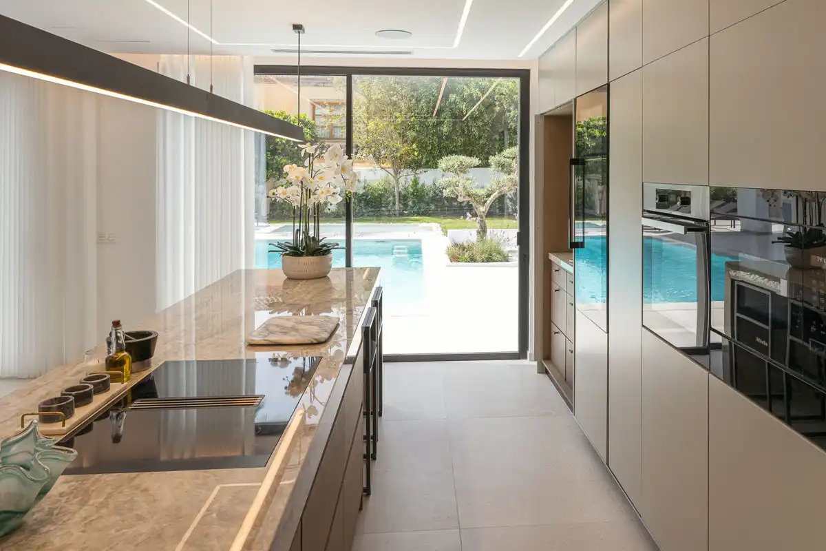Casa con piscina en venta en Avenida José Banús 32, imagen 8