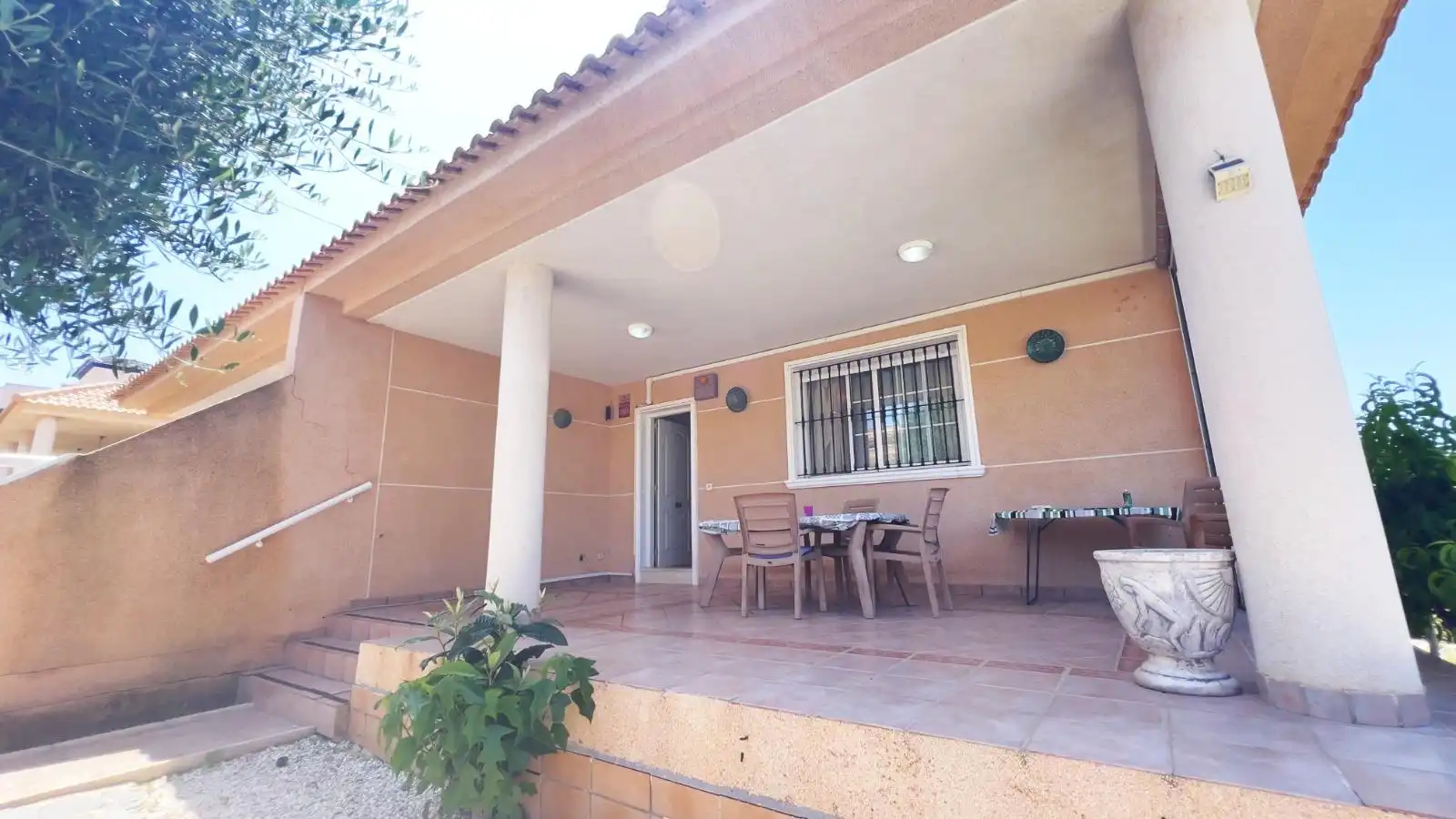 Terraza de Casa adosada en venta en Torrevieja con Aire acondicionado, Jardín privado y Terraza